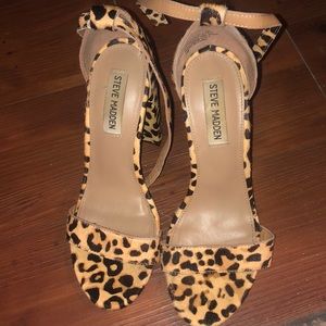 Steve Madden | Leopard Heels